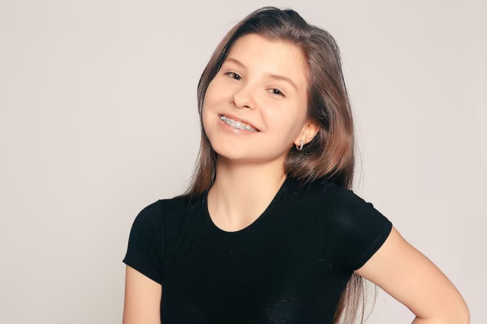 Options for Straightening Bottom Teeth in Adulthood
